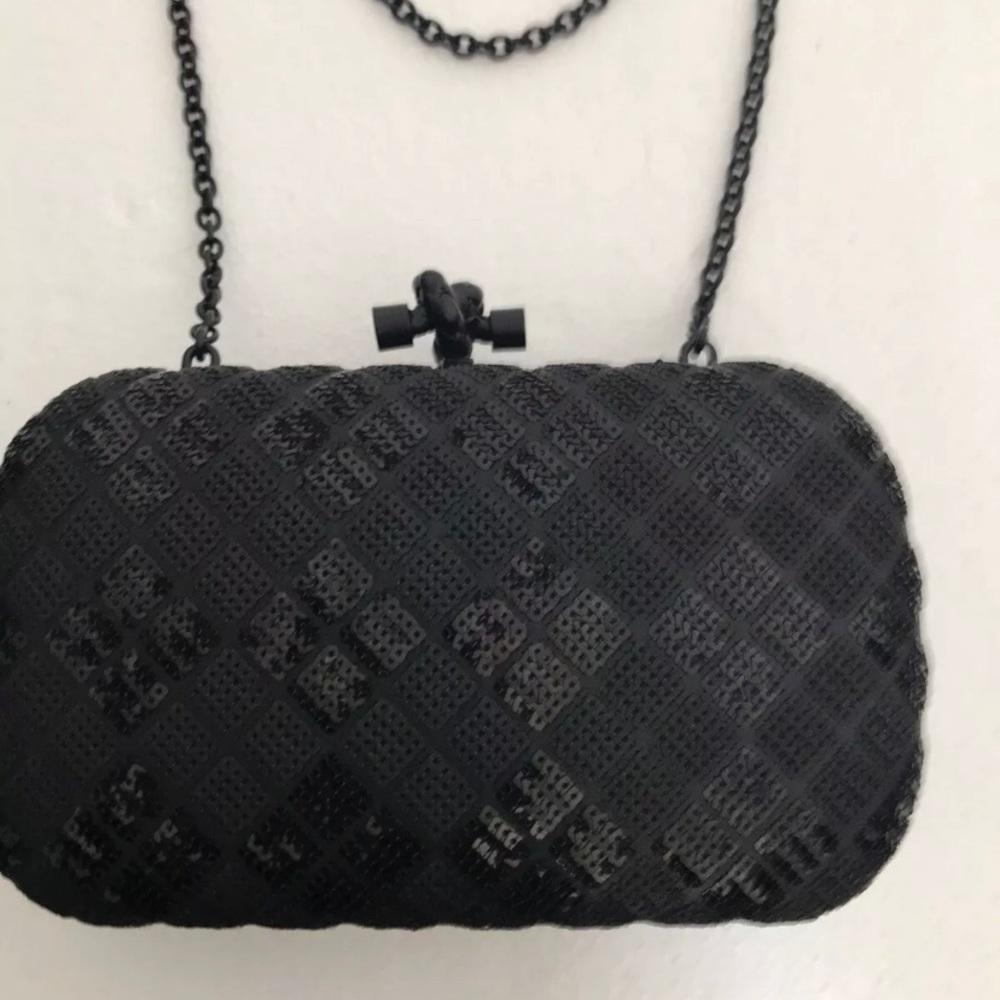 Bottega vendetta knot clutch